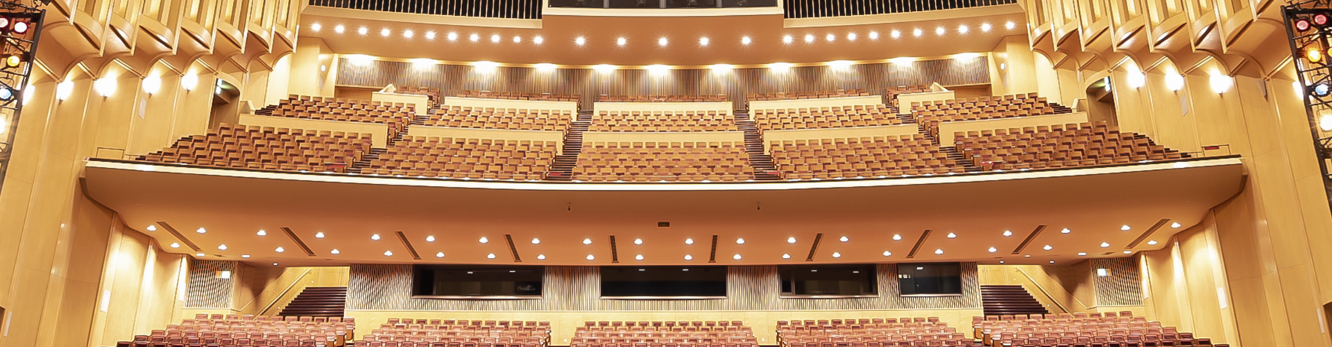 長崎ブリックホール